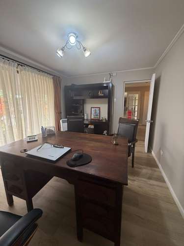 EN VENTA MODERNA CASA EN LA COMUNA DE PINTO - Imagen 8