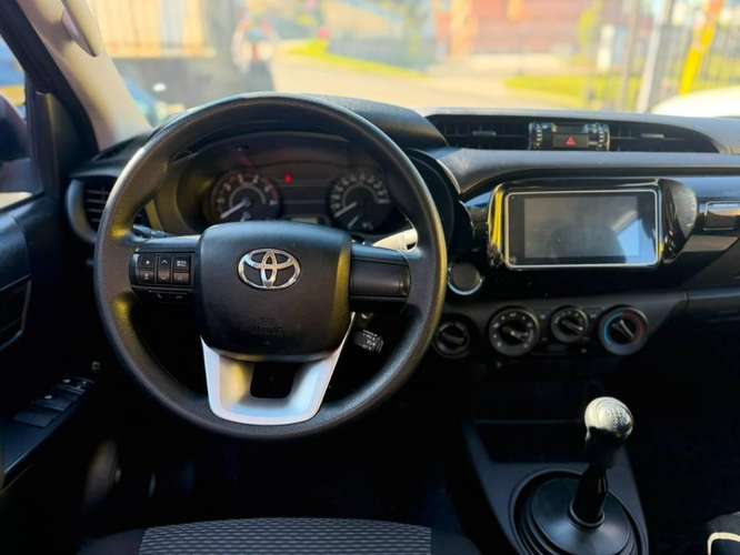 TOYOTA HILUX DX 4X4 2022 - Imagen 3
