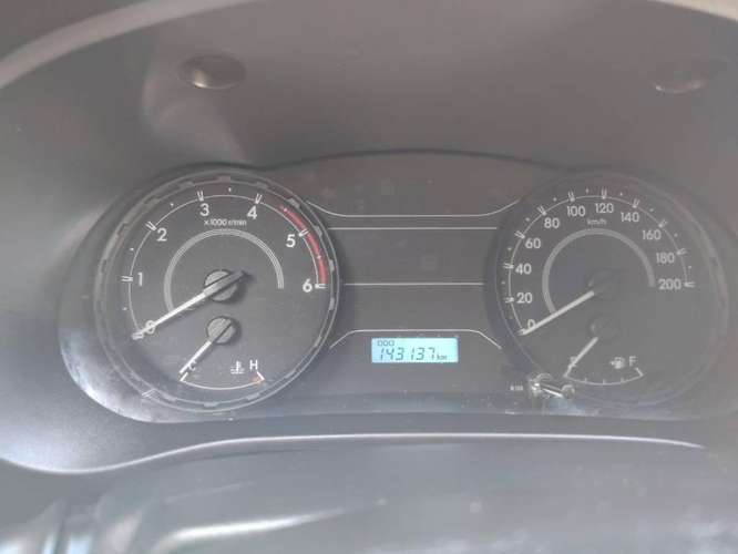TOYOTA HILUX DX 4X4 2022 - Imagen 2