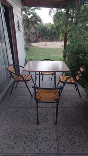 Rapel casa con lago.