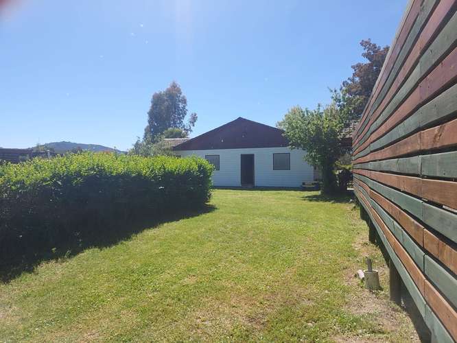 Rapel casa con lago.