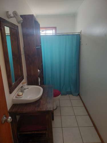 Rapel casa con lago.