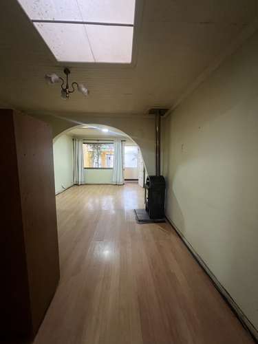 Se vende casa de un piso en centro de Chillán - Imagen 4
