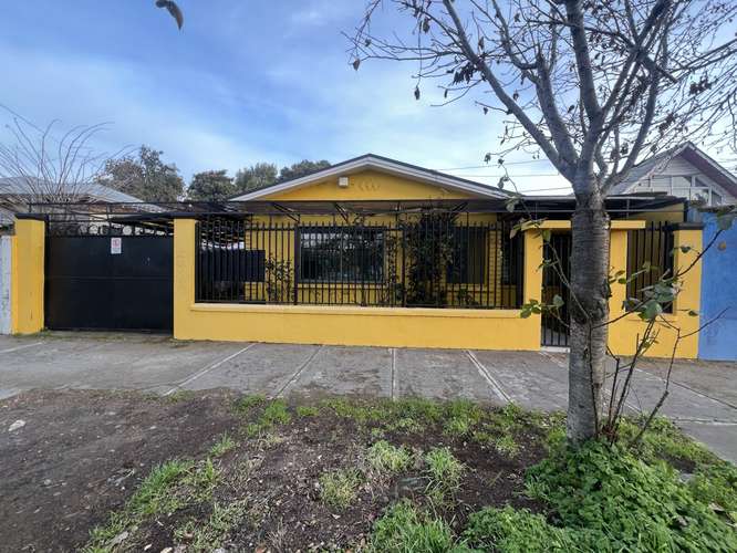 Se vende casa de un piso en centro de Chillán - Imagen 2