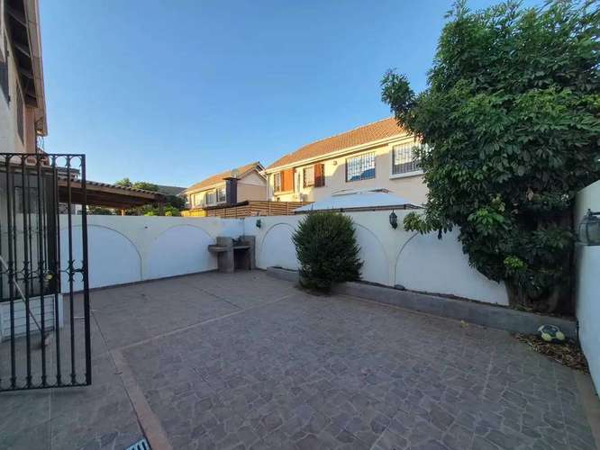 Casa con 2 patios en Villa Millauquen (187200)