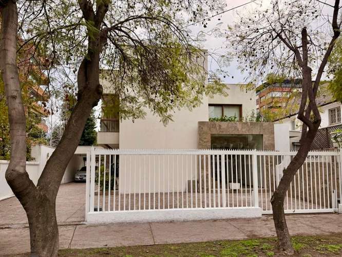 Excelente casa comercial Nueva Costanera - Vitacura,  Excelentes espacios - Imagen 28