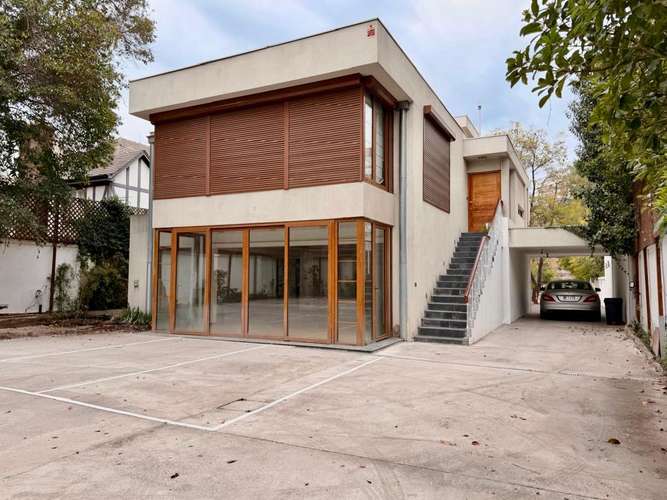 Excelente casa comercial Nueva Costanera - Vitacura,  Excelentes espacios - Imagen 9