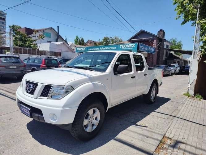 NISSAN NAVARA 2015