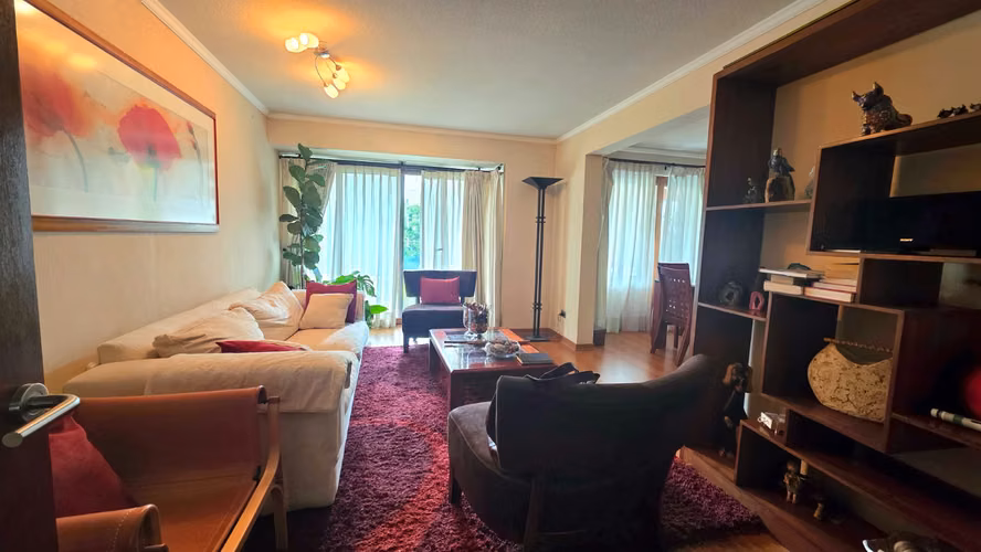 Se Vende Amplia Casa En Peñalolén-altos Del Parque Poniente