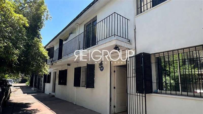 Casa/oficina en venta de 4D a pasos plaza Peru, Las Condes
