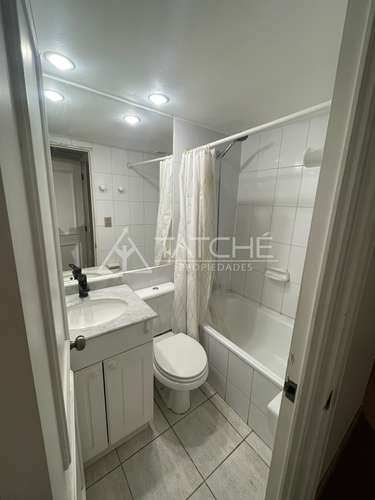 2D 2B CON 1E Y BODEGA REMODELADO A PASOS DE METRO MANQUEHUE - Imagen 7