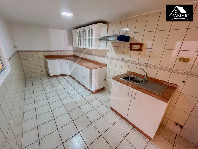 Casa En Arriendo En Pasaje Pirita - Imagen 8