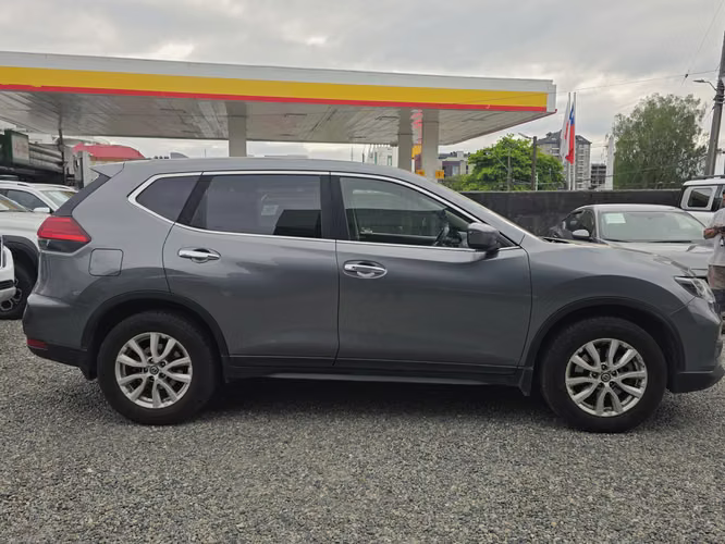 NISSAN X-TRAIL SENSE 2.5 AT - Imagen 14