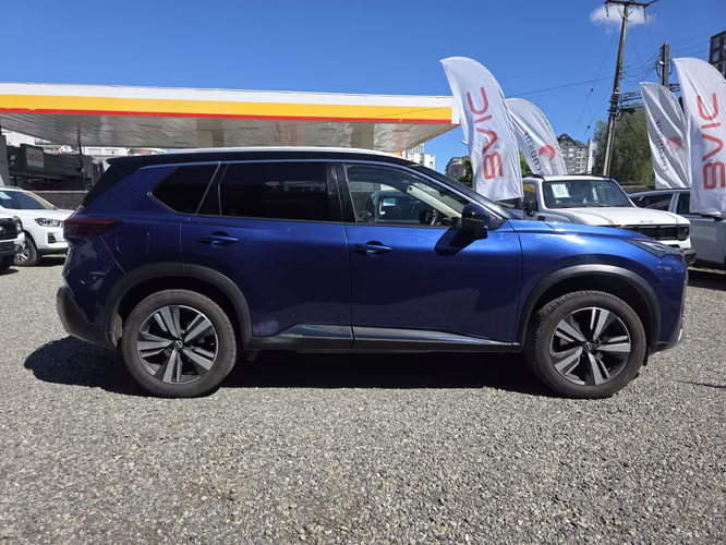 NISSAN X-TRAIL 4X4 2.5 AT - Imagen 14