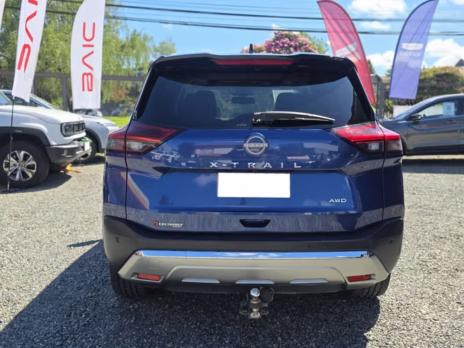 NISSAN X-TRAIL 4X4 2.5 AT - Imagen 11