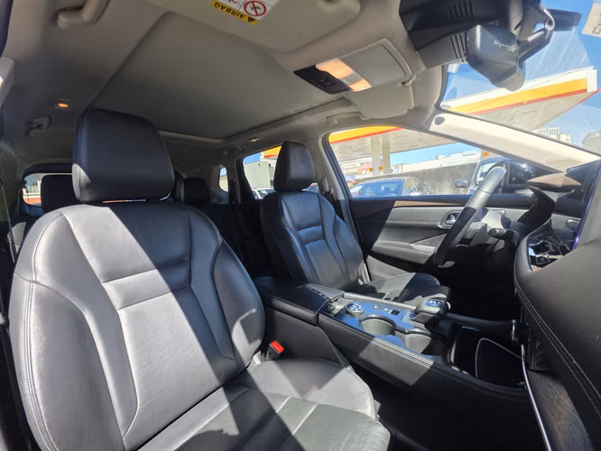 NISSAN X-TRAIL 4X4 2.5 AT - Imagen 18