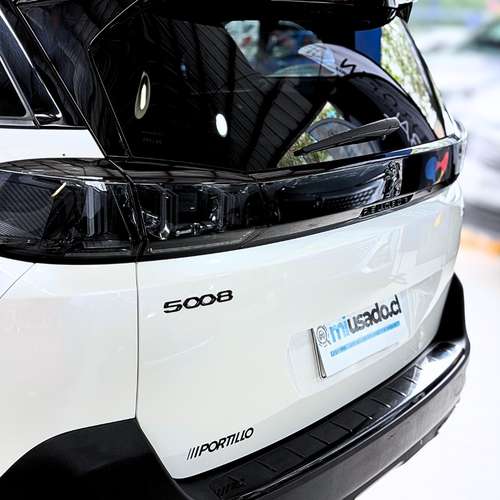 Peugeot 5008 GT BLACK PACK BLUEHDI (2024) - Imagen 16