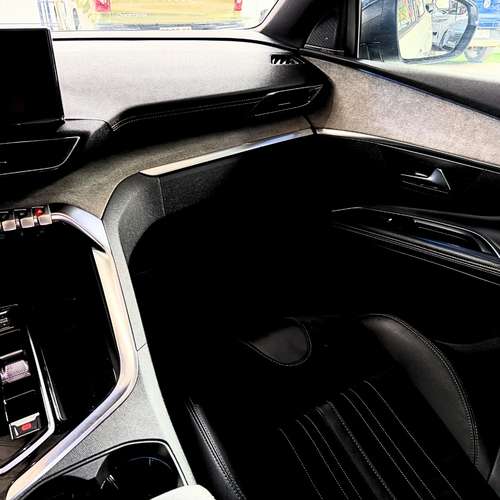 Peugeot 5008 GT BLACK PACK BLUEHDI (2024) - Imagen 20