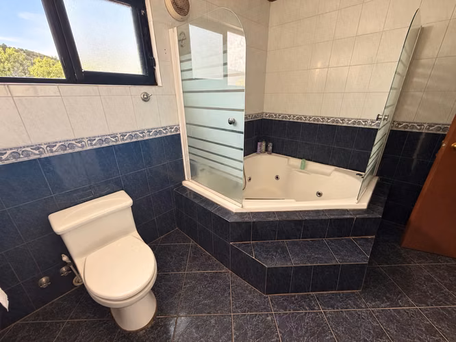 Venta de Propiedad Esquina con Piscina en Quilpue - Imagen 5