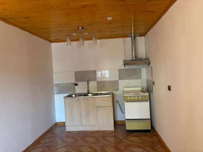 Se arrienda casa nueva  4H/2B , cerca del centro .