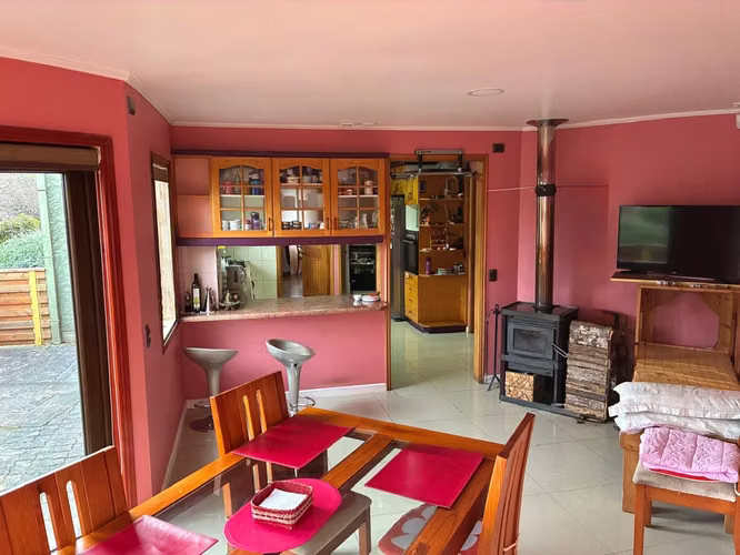 Casa con piscina techada y tenis en 5.355 m² – Lomas de Reloncaví - Imagen 11