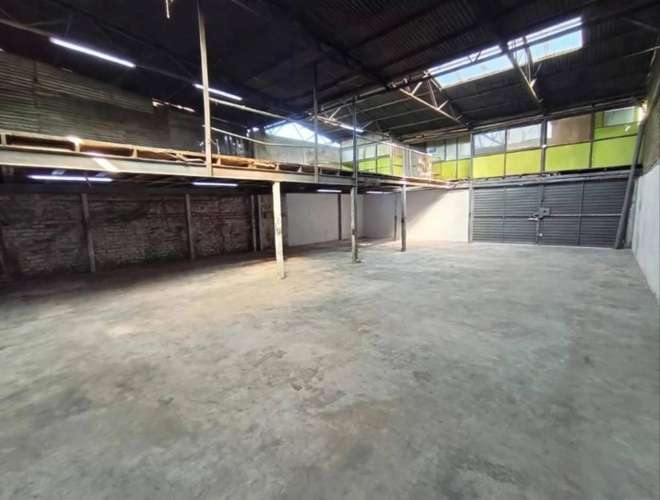 Galpón 350 M2 Av Independencia 3861 Conchalí - Metro Conchalí - Entrada Auto - Empalme Trifásico