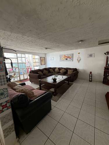 SE VENDE AMPLIA CASA EN AVENIDA COMUNA DE PUDAHUEL - Imagen 5