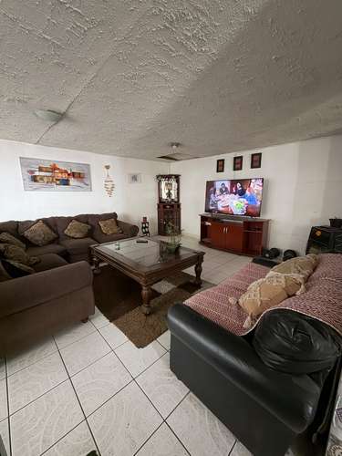 SE VENDE AMPLIA CASA EN AVENIDA COMUNA DE PUDAHUEL - Imagen 4