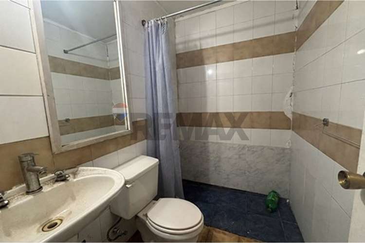 Casa y gran galpón: espacio y versatilidad - Imagen 30