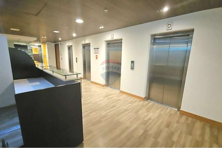 Oficina en edificio corporativo de nestlé - Imagen 33