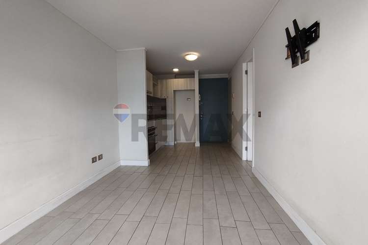 Arriendo bello depto 1d 1b +bg metro sta ana - Imagen 8