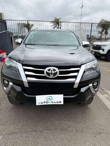 Toyota Fortuner SRX año 2019