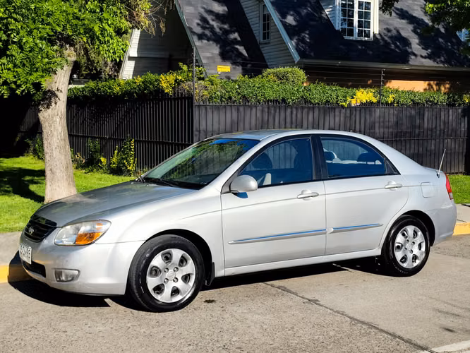 KIA CERATO