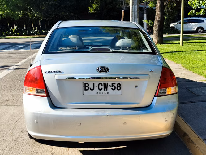KIA CERATO - Imagen 6