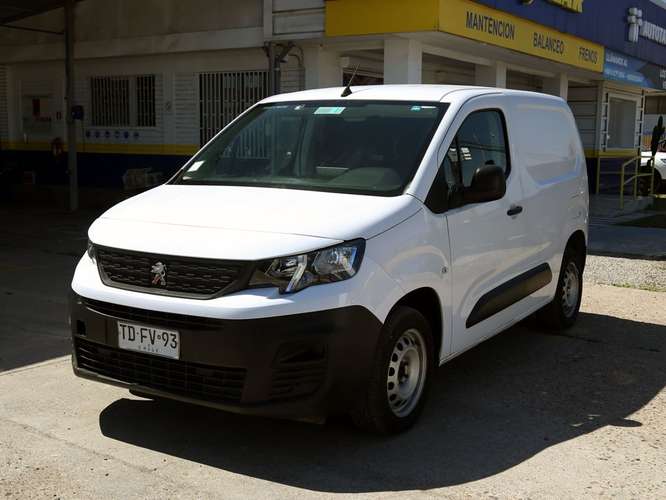 PEUGEOT PARTNER 2024