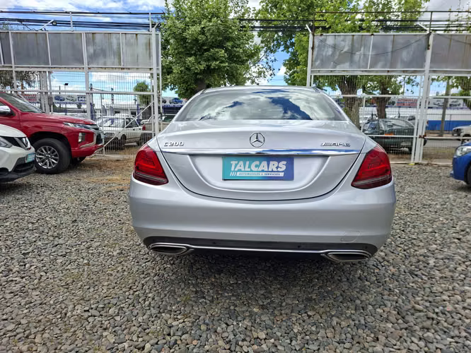 MERCEDES-BENZ C200 2019