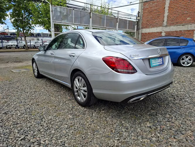 MERCEDES-BENZ C200 2019