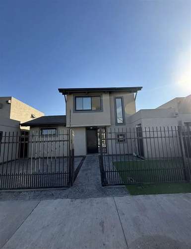 Casa en venta · Padre Hurtado