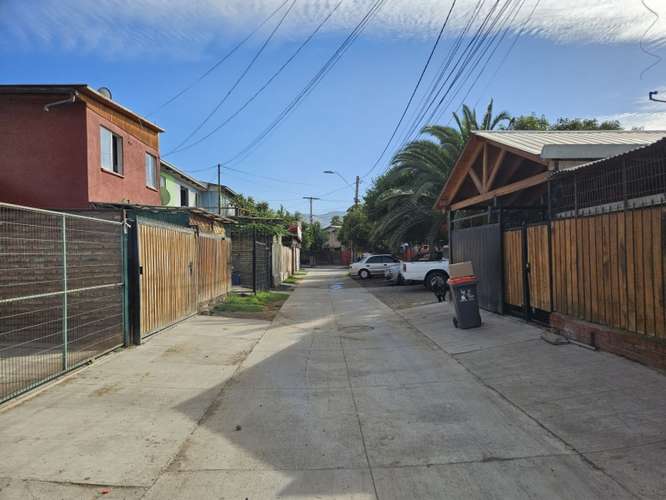 Oportunidad / Amplia Casa / Centro de Lampa / 5D+1B - Imagen 23