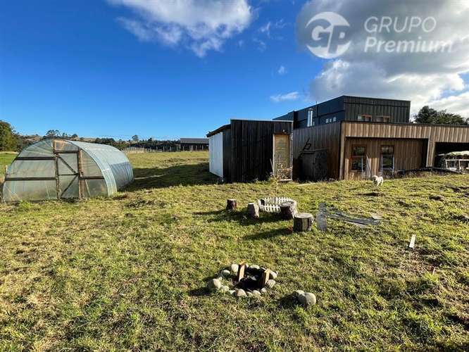 CASA MODERNA Y AMPLIA EN VENTA - QUILQUICO / CASTRO - Imagen 6