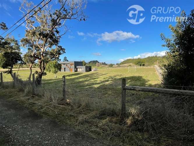 CASA MODERNA Y AMPLIA EN VENTA - QUILQUICO / CASTRO - Imagen 3