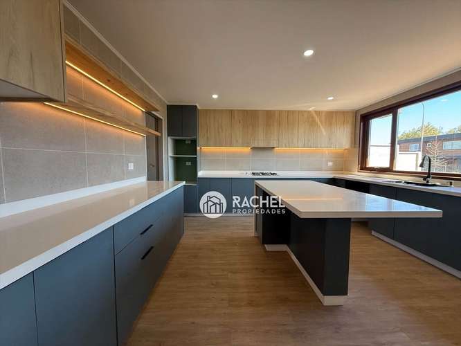 Se Vende Hermosa Casa Mediterránea Nueva en Condominio – Lomas del Carmen