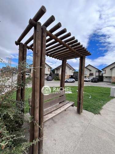 SE VENDE ESPECTACULAR CASA CON ALTA EFICIENCIA ENERGÉTICA- Sector Poniente