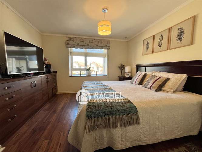 SE VENDE ESPECTACULAR CASA CON ALTA EFICIENCIA ENERGÉTICA- Sector Poniente