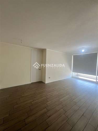 Departamento en venta de 3 dorm. en La Reina