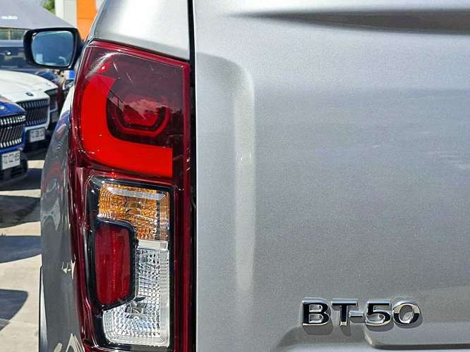 MAZDA BT-50 2025 - Imagen 9