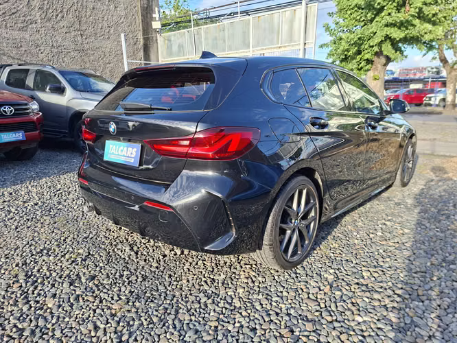 BMW 118I M SPORT 2023 - Imagen 4