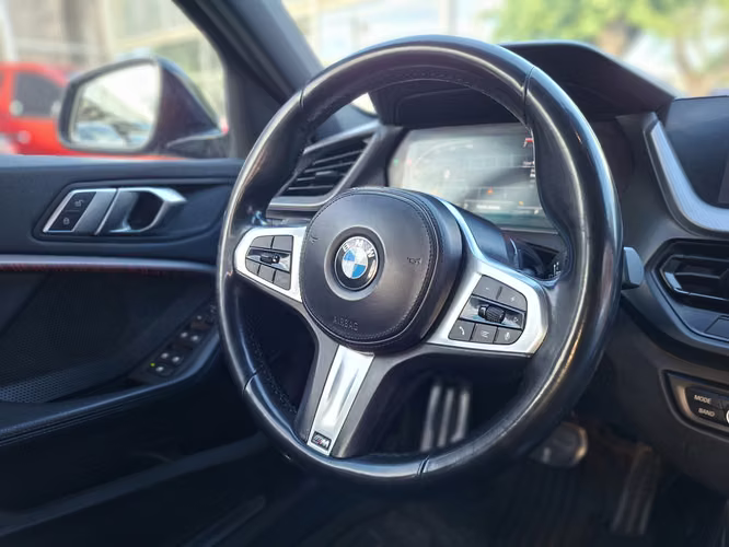BMW 118I M SPORT 2023 - Imagen 10