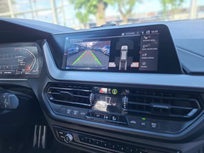BMW 118I M SPORT 2023 - Imagen 12