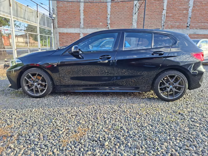 BMW 118I M SPORT 2023 - Imagen 5